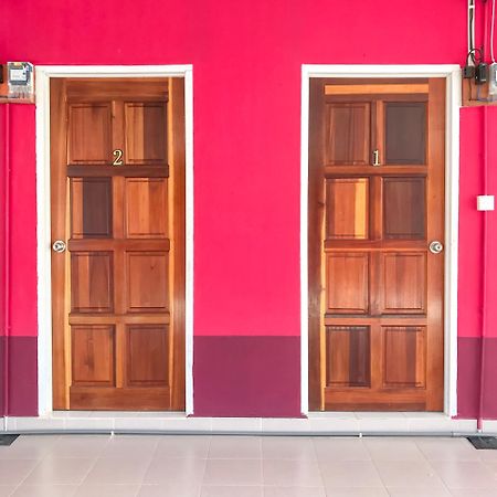 Rayyan'S Roomstay بانتايْ كوك المظهر الخارجي الصورة
