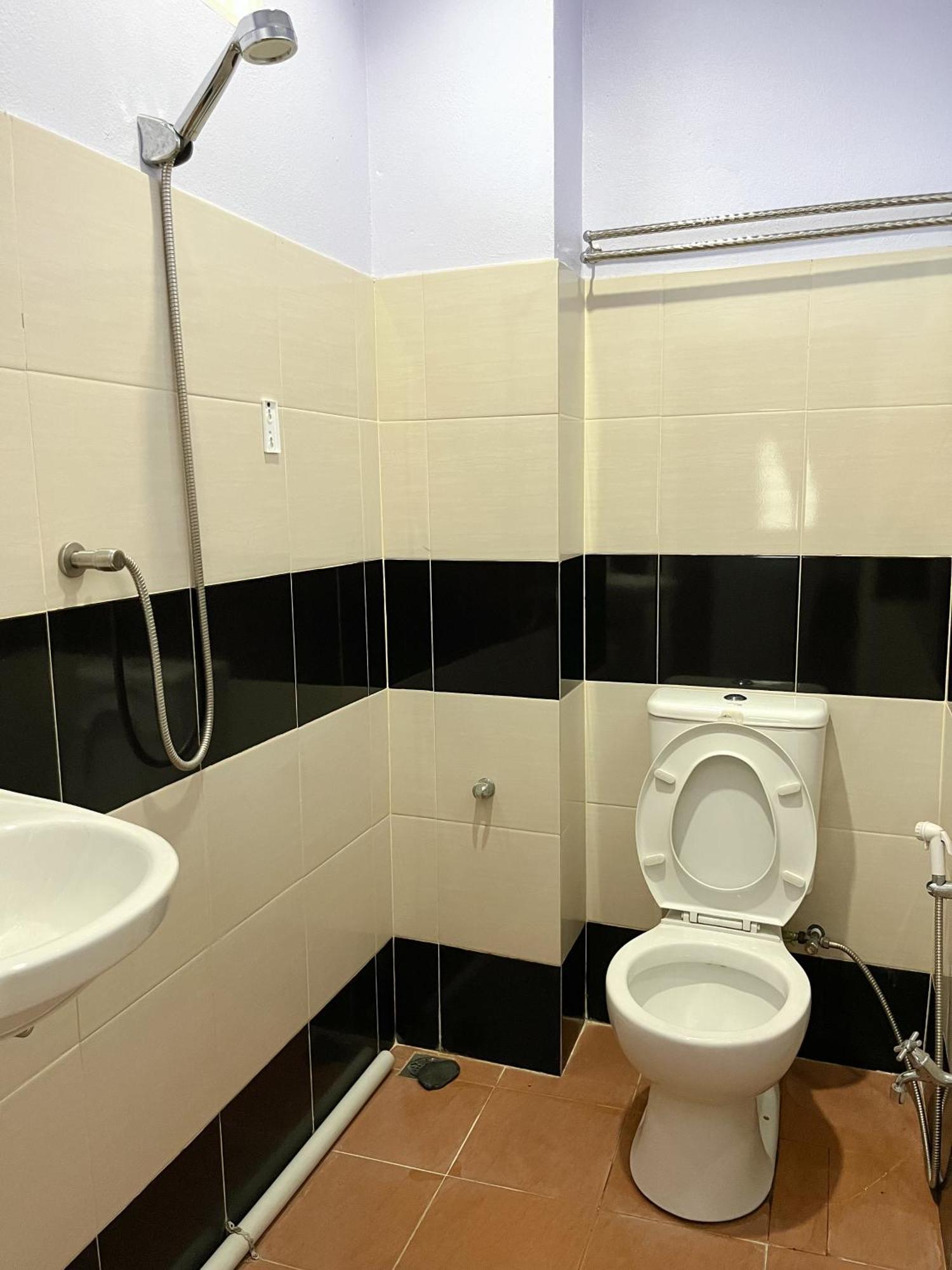 Rayyan'S Roomstay بانتايْ كوك المظهر الخارجي الصورة
