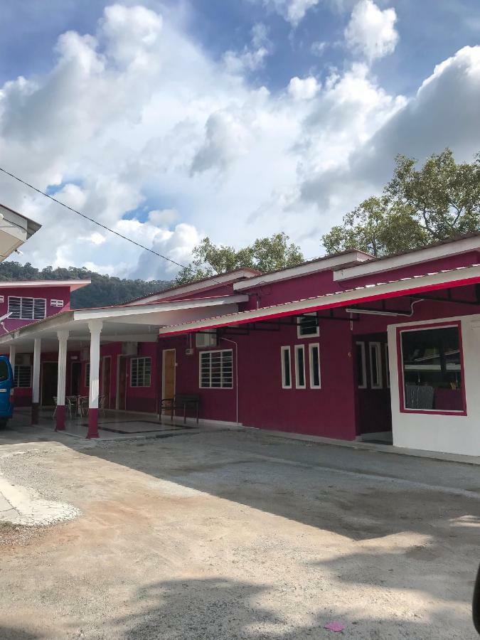 Rayyan'S Roomstay بانتايْ كوك المظهر الخارجي الصورة